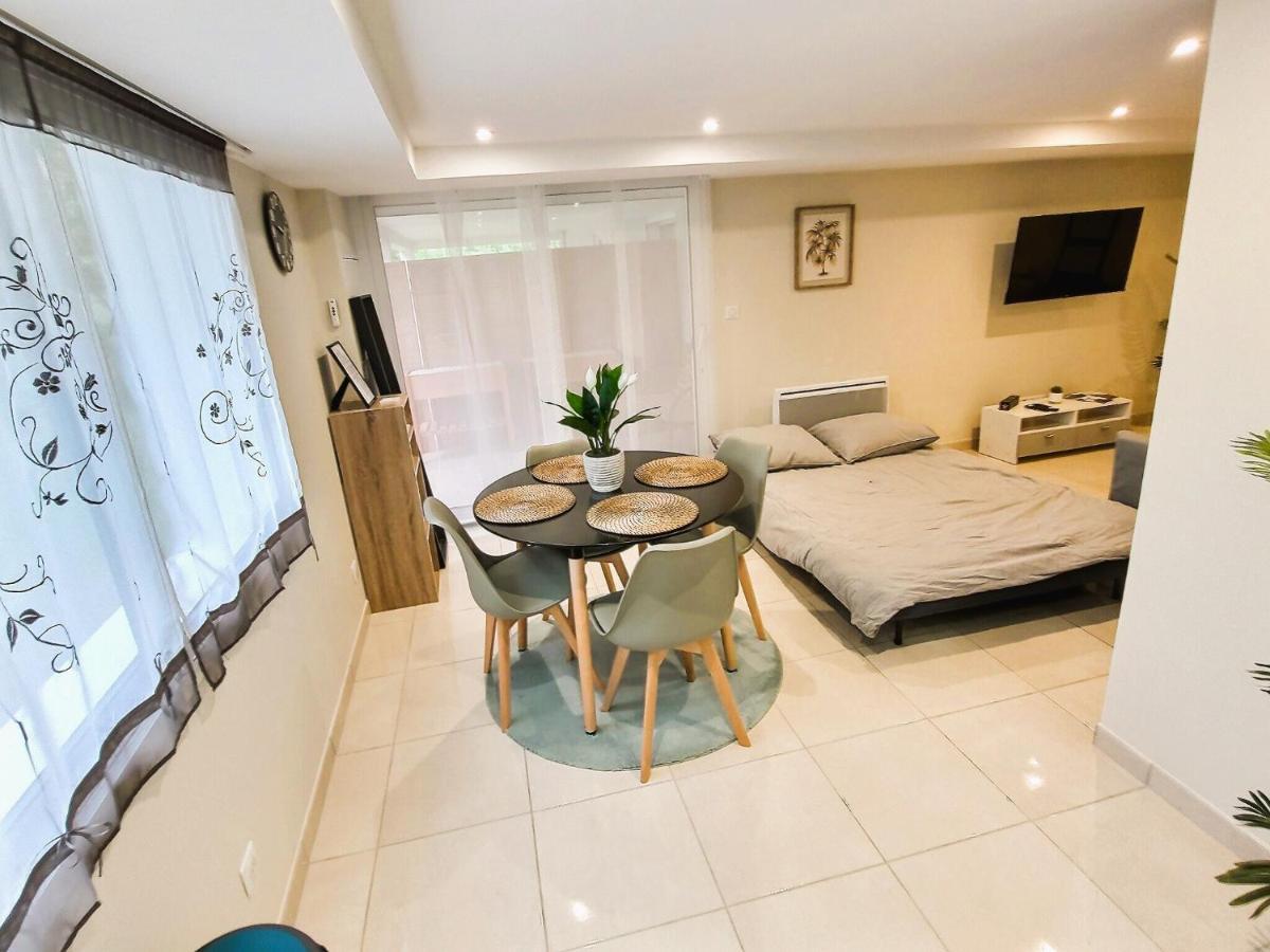 Le Petit Rocher 30M2- Studio Standing 3 Etoiles Saint-Aignan-Grand-Lieu Zewnętrze zdjęcie